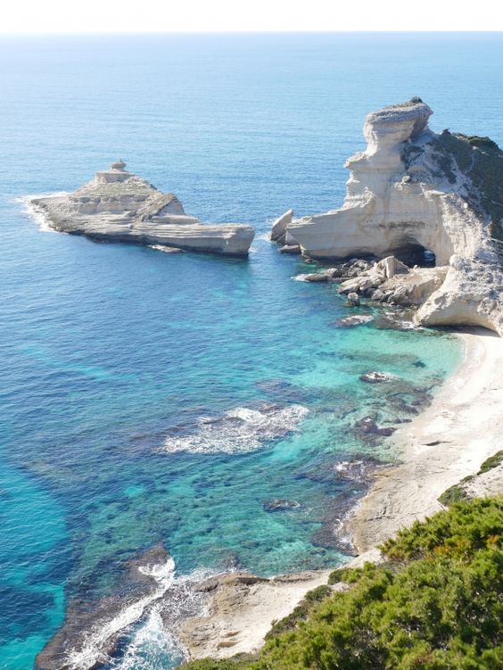 bonifacio-corse-calcaire-falaise